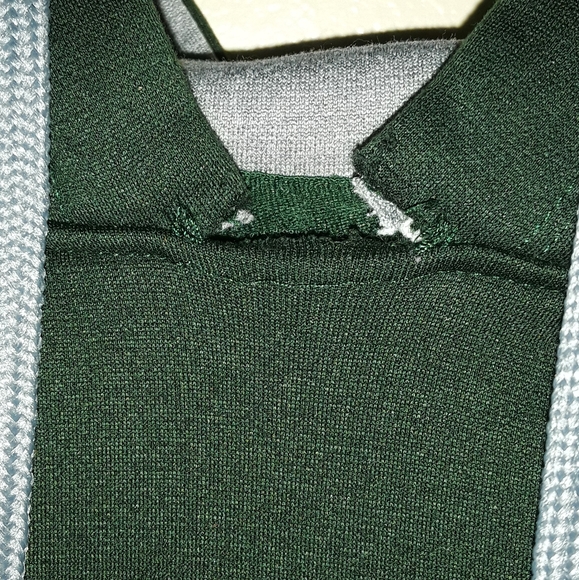 Large under armour hoodie - Picture 2 of 5